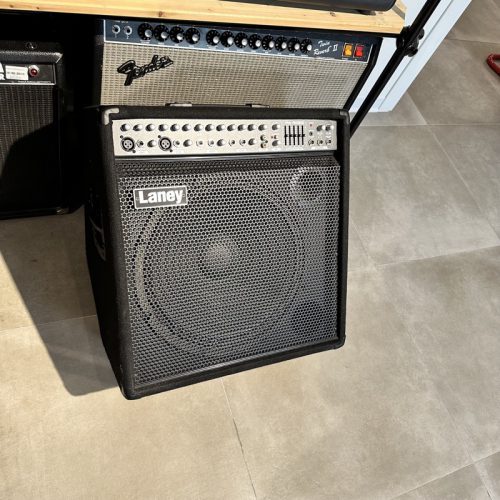 LANEY AH300 AUDIO HUB AMPLIFICATORE PER TASTIERA USATO