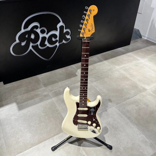 FENDER STRATOCASTER AMERICAN PROFESSIONAL II OLYMPIC WHITE B-Stock